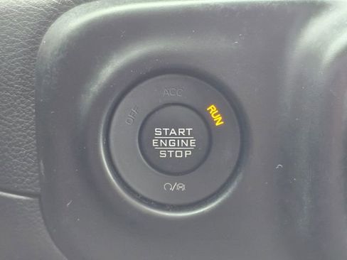 Used 2023 Jeep Wrangler Unlimited w/ Cold Weather Group AWD/4WD image 18