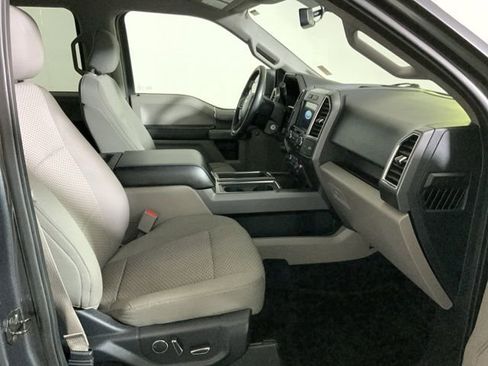 Used 2016 Ford F150 XLT w/ Equipment Group 302A Luxury AWD/4WD image 29