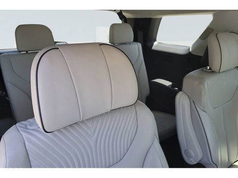 Used 2025 Hyundai Palisade Calligraphy FWD image 18
