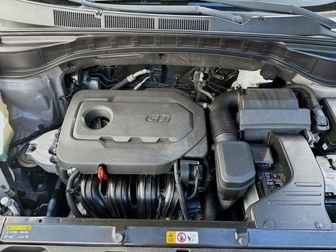 Used 2017 Hyundai Santa Fe Sport image 32