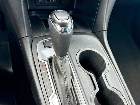 Used 2020 Chevrolet Equinox Premier AWD/4WD image 18