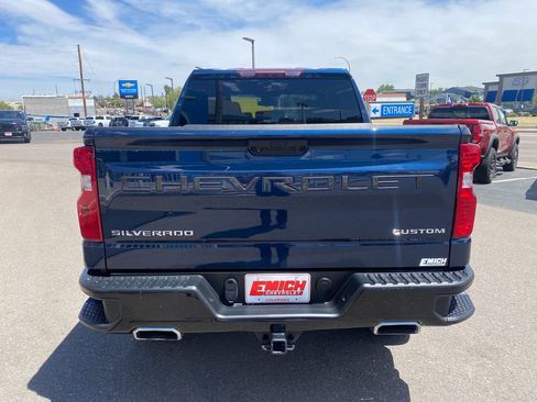 Used 2023 Chevrolet Silverado 1500 Custom Trail Boss AWD/4WD image 4
