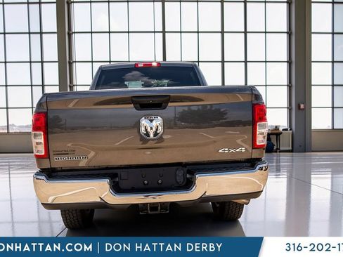 Used 2024 RAM 2500 Big Horn AWD/4WD image 33