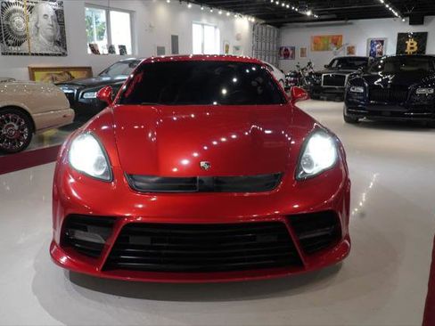 Used 2011 Porsche Panamera Turbo image 3