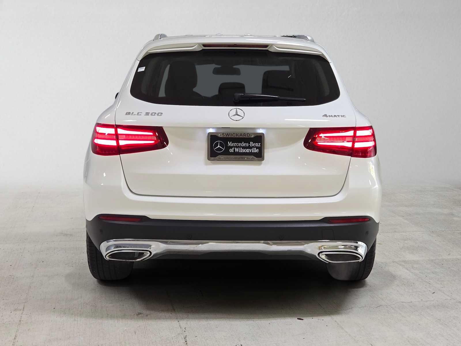 Used 2019 Mercedes-Benz GLC 300 4MATIC image 4