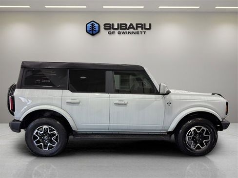Used 2024 Ford Bronco Outer Banks image 6