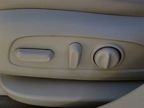 Used 2022 GMC Acadia Denali w/ Black Diamond Edition image 20