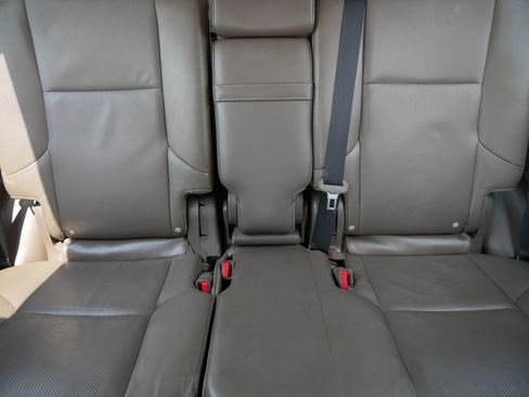Used 2018 Lexus GX 460 Premium w/ Premium Package AWD/4WD image 13