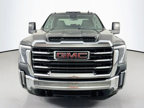 Used 2025 GMC Sierra 2500 SLE w/ SLE Convenience Package AWD/4WD image 3