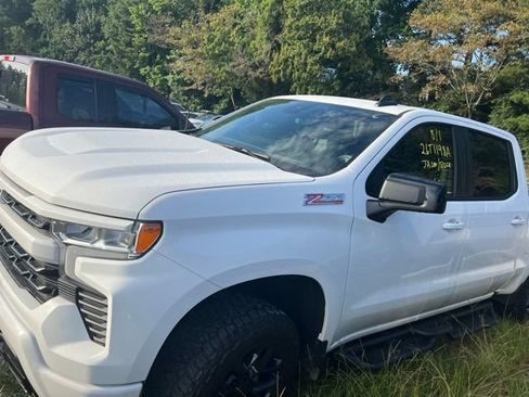Used 2025 Chevrolet Silverado 1500 RST AWD/4WD image 3
