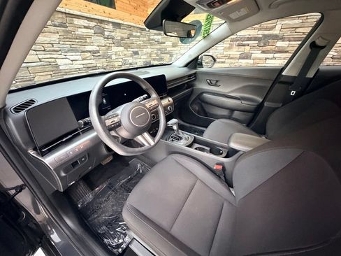Used 2024 Hyundai Kona SE AWD/4WD image 17