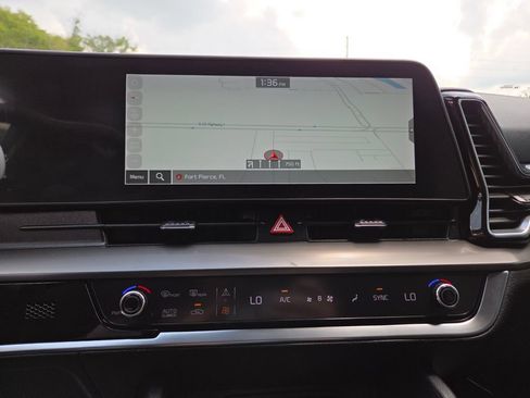 Used 2023 Kia Sportage EX FWD image 32