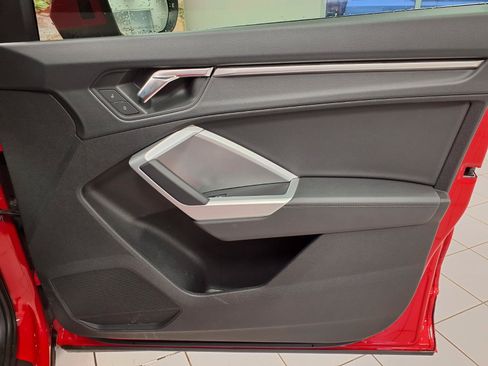 Used 2025 Audi Q3 2.0T Premium AWD/4WD image 12