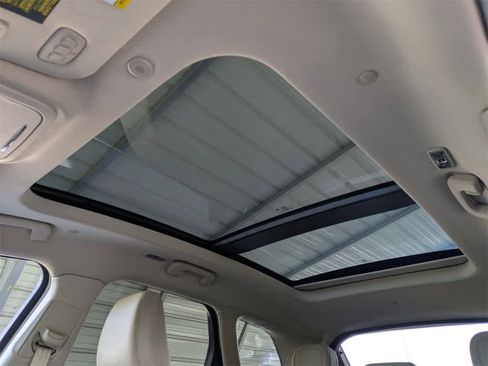 Used 2022 Lincoln Corsair FWD w/ Premium Package image 25