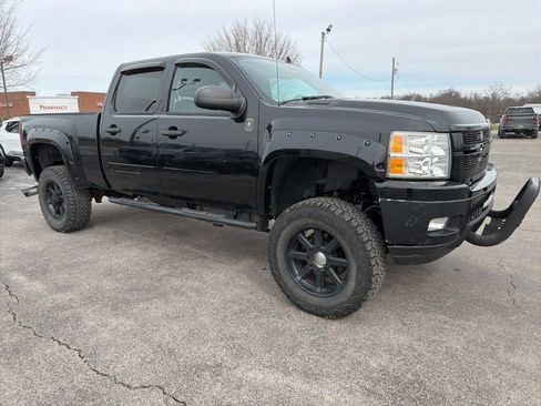 Used 2013 Chevrolet Silverado 2500 LT w/ Interior Plus Package image 2