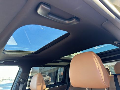 Certified 2025 Hyundai Santa Fe Limited image 26