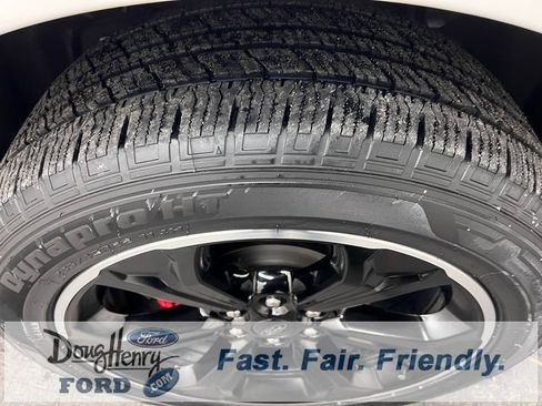 Used 2023 Ford Expedition Limited image 16