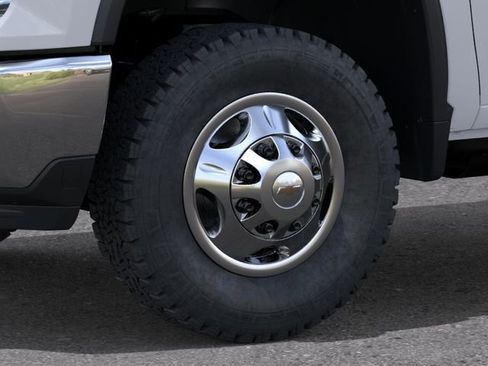 New 2026 Chevrolet Silverado 3500 LT RWD image 9