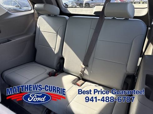 Used 2020 Chevrolet Traverse LT w/ LT Premium Package FWD image 13