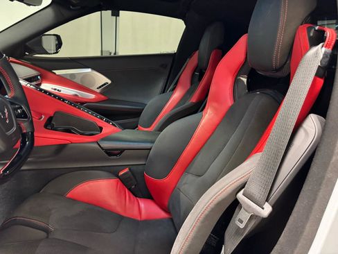 Used 2021 Chevrolet Corvette Stingray Preferred Cpe w/ Z51 Performance Package image 12