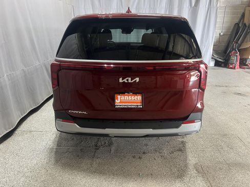 Used 2026 Kia Carnival FWD image 7