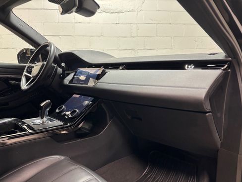 Used 2023 Land Rover Range Rover Evoque R-Dynamic SE AWD/4WD image 30