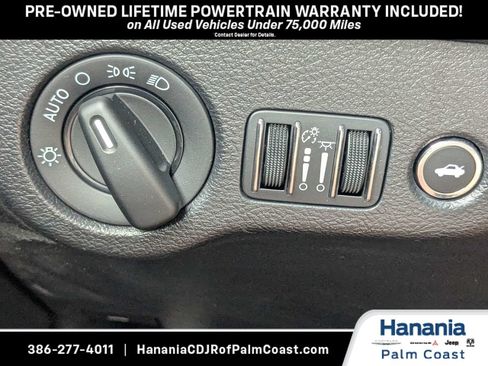 Used 2022 Dodge Challenger SXT RWD image 22