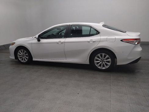 Used 2019 Toyota Camry LE FWD image 3