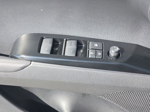 Used 2026 Toyota Camry LE w/ Convenience Package FWD image 27