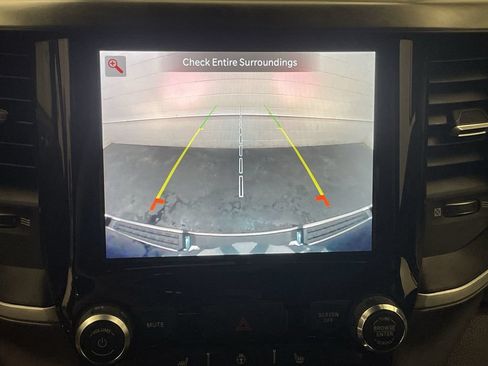 Used 2022 RAM 1500 Big Horn AWD/4WD image 9