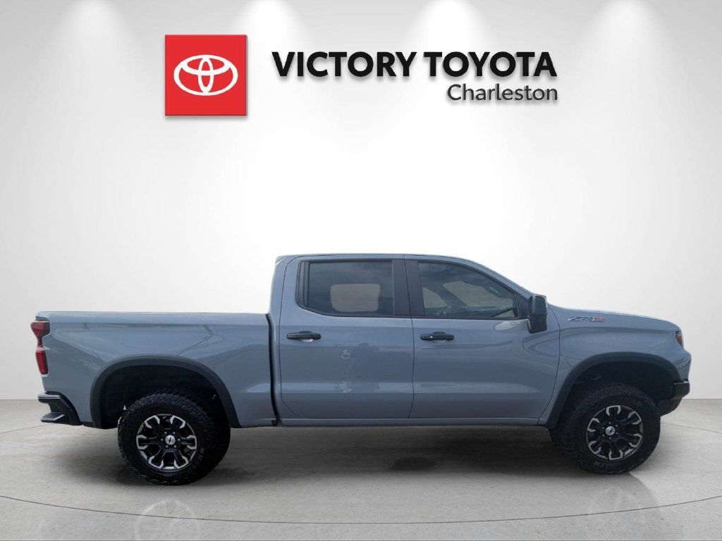 Used 2024 Chevrolet Silverado 1500 ZR2 w/ Technology Package AWD/4WD image 6