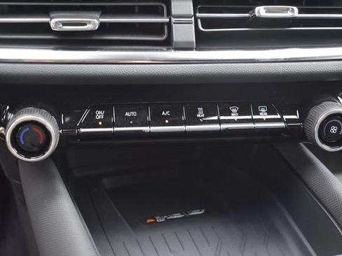 New 2026 Chevrolet Equinox EV LT AWD/4WD image 29