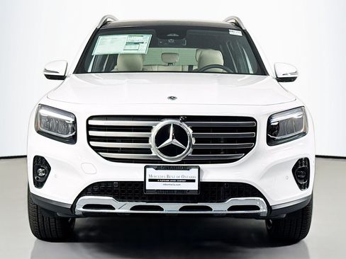 New 2026 Mercedes-Benz GLB 250 4MATIC image 2