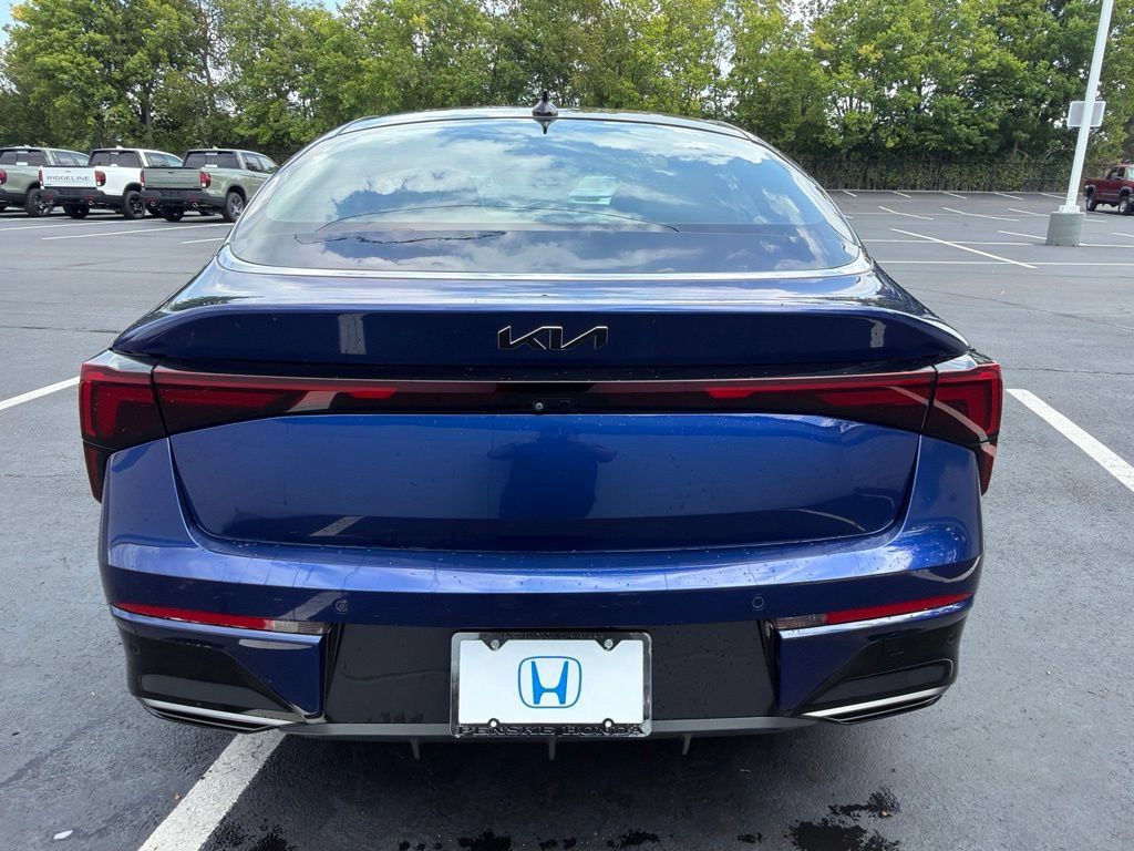 Used 2025 Kia K5 GT-Line w/ GT-Line Premium Package FWD image 4