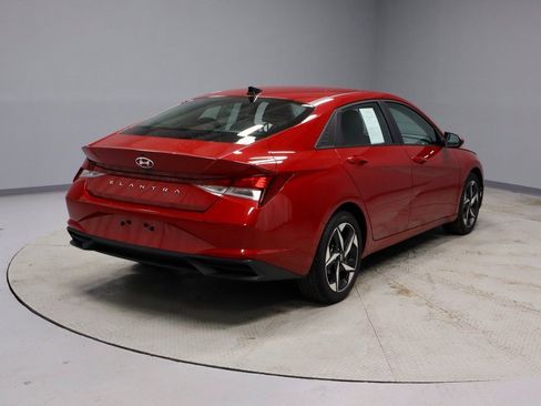 Certified 2023 Hyundai Elantra SEL w/ Convenience Package image 13