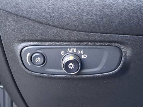 Used 2023 Chevrolet Equinox RS w/ LPO, Floor Liner Package image 25