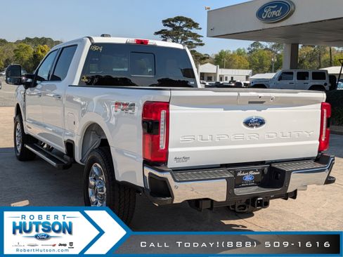 New 2026 Ford F250 Lariat w/ Lariat Premium Package image 8