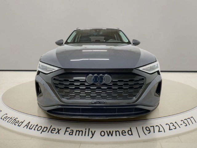 Used 2024 Audi Q8 e-tron Premium AWD/4WD image 8