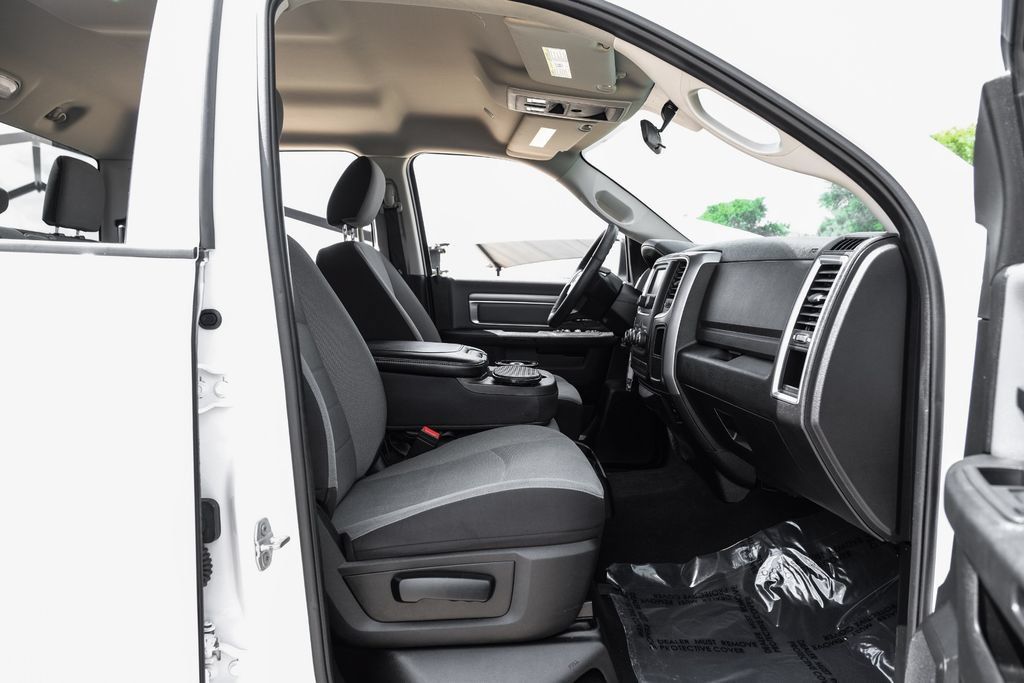 Used 2022 RAM 1500 Classic SLT RWD image 31