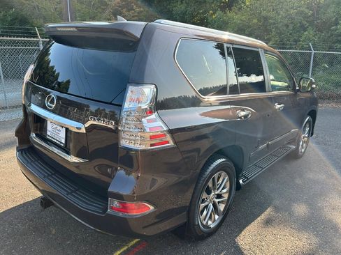 Used 2018 Lexus GX 460 Luxury AWD/4WD image 5