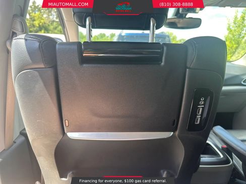 Used 2017 Chrysler Pacifica Touring-L Plus FWD image 25
