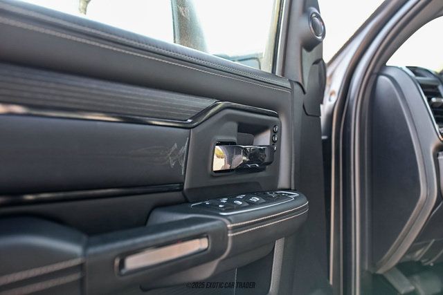 Used 2024 RAM 5500 4x4 Crew Cab image 25