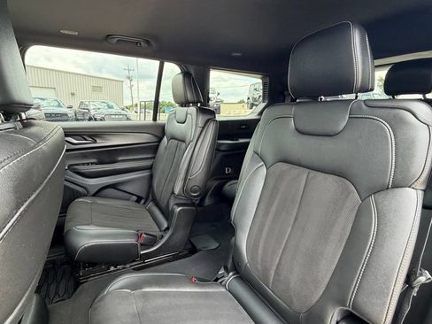 Certified 2023 Jeep Grand Cherokee L Laredo AWD/4WD image 20