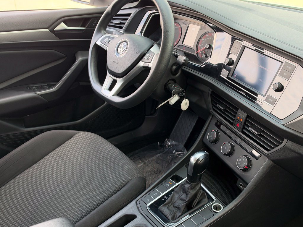 Used 2019 Volkswagen Jetta S w/ Driver Assistance Package FWD image 3