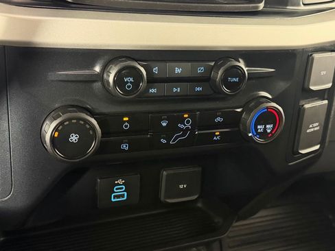 Used 2024 Ford F350 XLT w/ FX4 Off-Road Package image 17