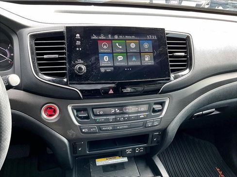 Used 2022 Honda Passport TrailSport image 24