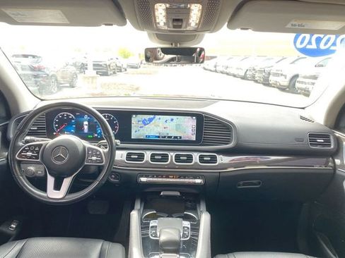 Used 2020 Mercedes-Benz GLS 450 4MATIC image 21