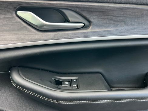 Used 2021 Jeep Grand Cherokee L Limited image 22