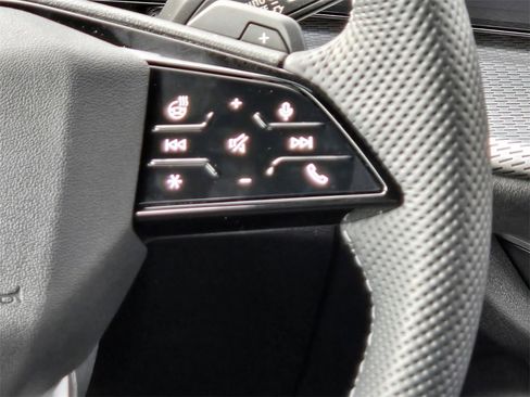 New 2025 Audi SQ5 Premium Plus image 16