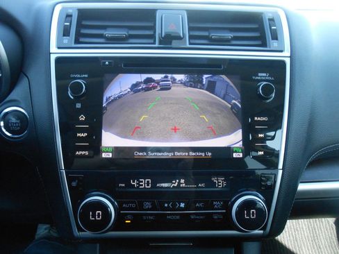 Used 2018 Subaru Outback 2.5i Limited image 13